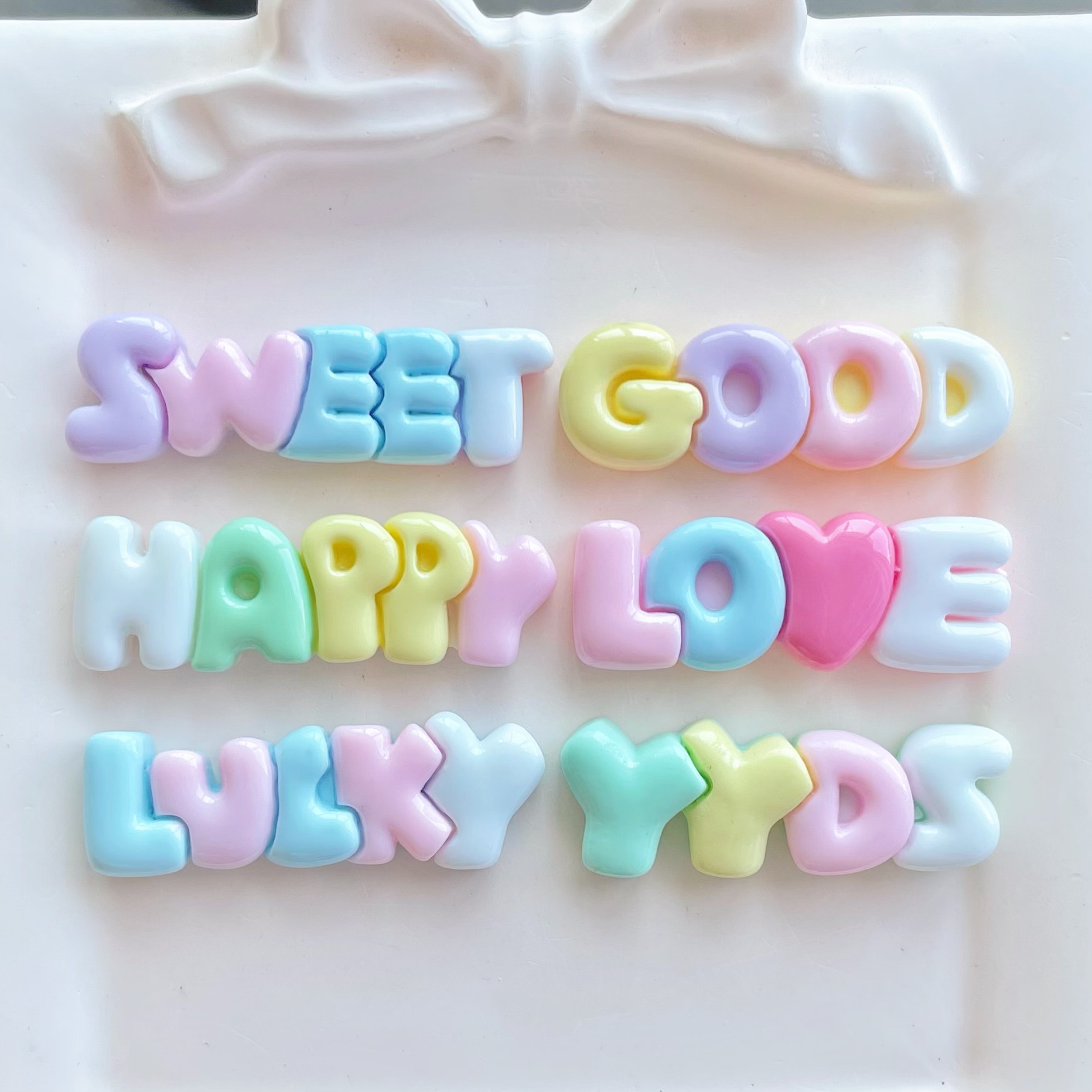 10-30 adet renk mektup düzlems - Resin Art Letter Keychain incelemesi ve fiyatı
